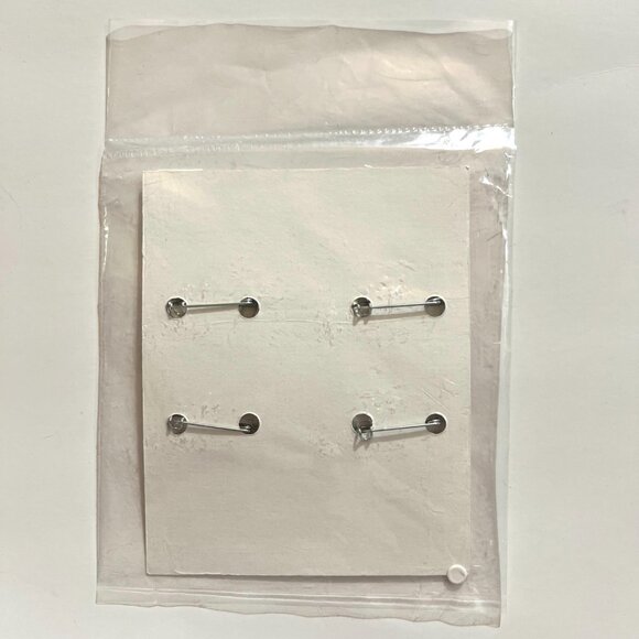 Set of 4 Buttons Everything, Everything and The Sun Is Also a Star Nicola Yoon - Picture 3 of 3